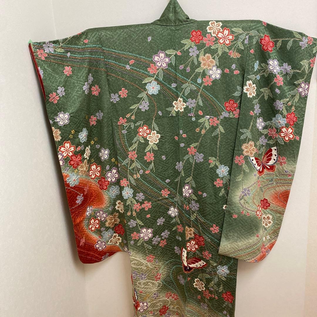 成人式 絞りの振袖 桜と蝶