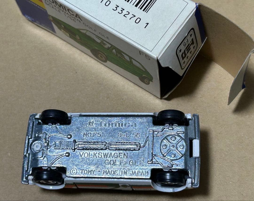 日本製 トミカ フォルクスワーゲン ゴルフ GLE カストロール