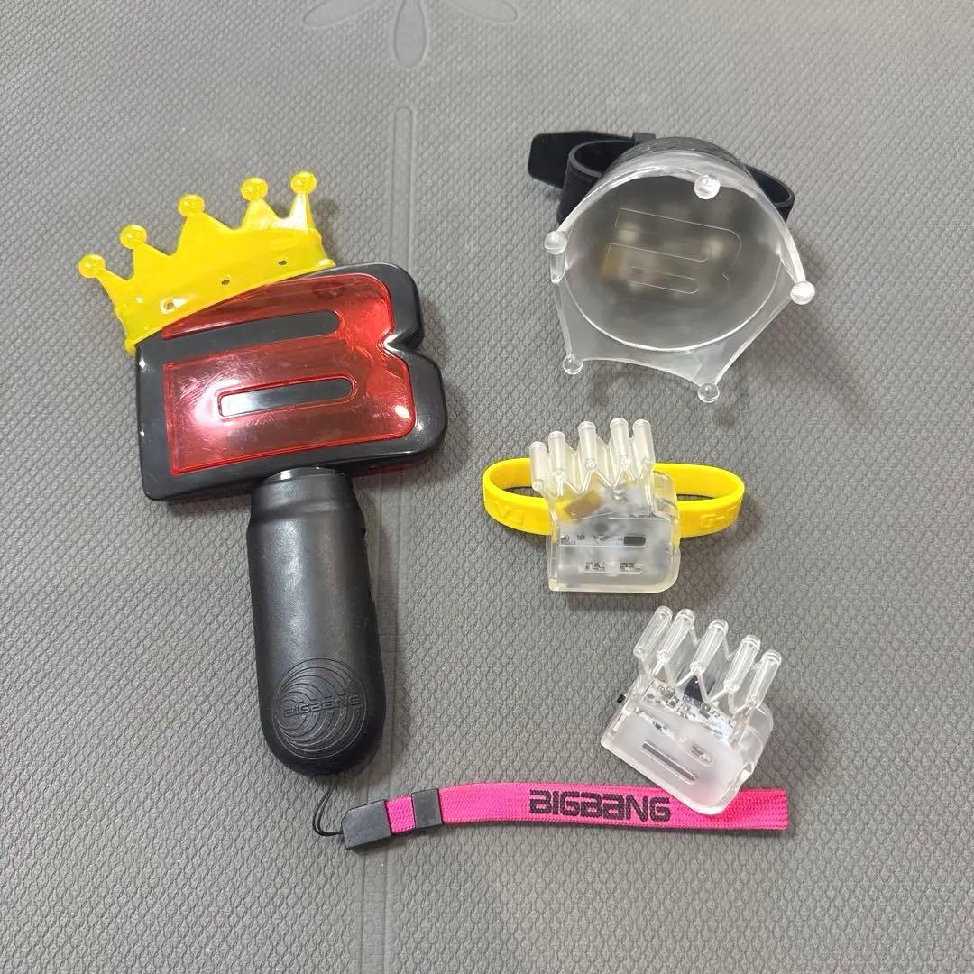 BIGBANG 日本版ver2 王冠ペンライト】おまけ付き - メルカリ