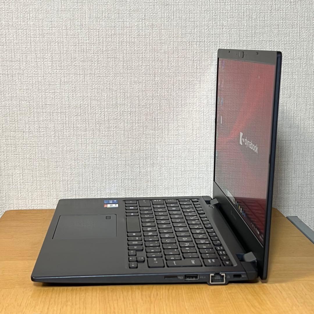 V83HS／ Core i5 第11世代／16GB／2in1／ペンおまけ V83HS／ Core i5