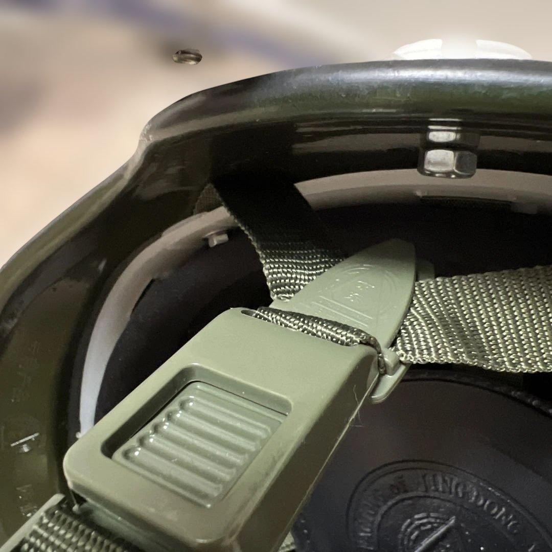 実物レア中国人民武装警察機動隊 透明バイザー付 暴動鎮圧ヘルメット