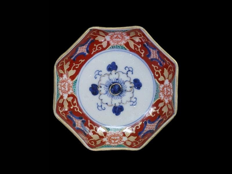 古伊万里　金襴手　牡丹に金唐草の図　３寸皿　豆皿　手塩皿　F243AS-fbtq