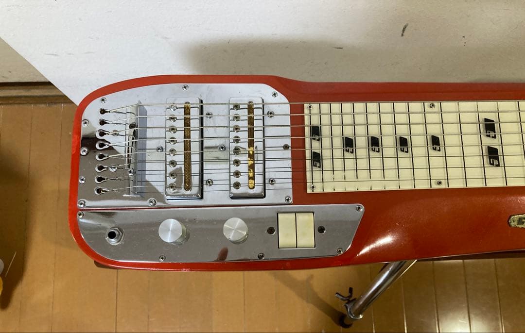 Guyatone グヤ8弦スチールギター　レストア品　スタンド、ケース付