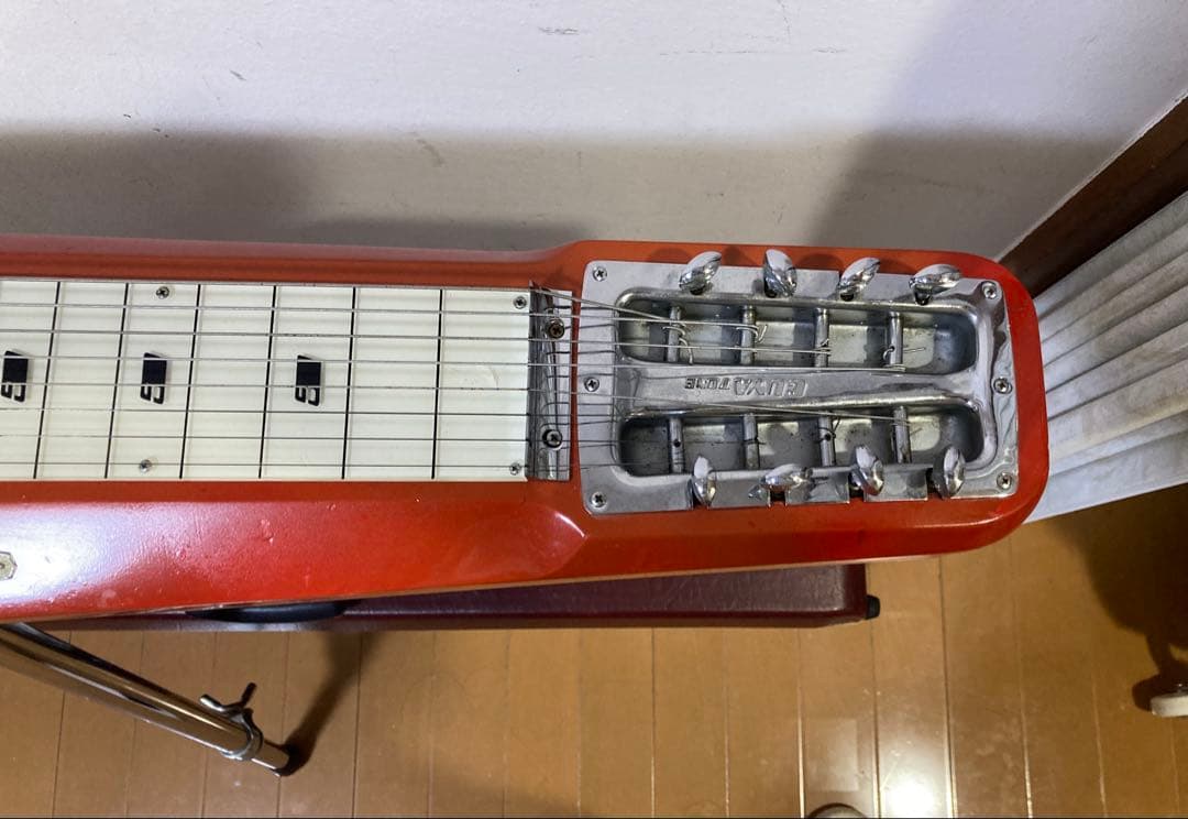 Guyatone グヤ8弦スチールギター　レストア品　スタンド、ケース付