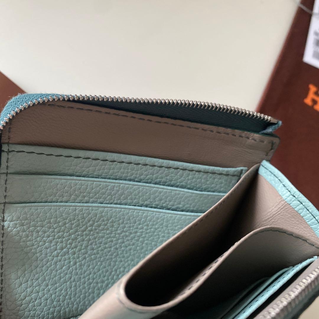 HIROFU ミントグリーン 二つ折り財布