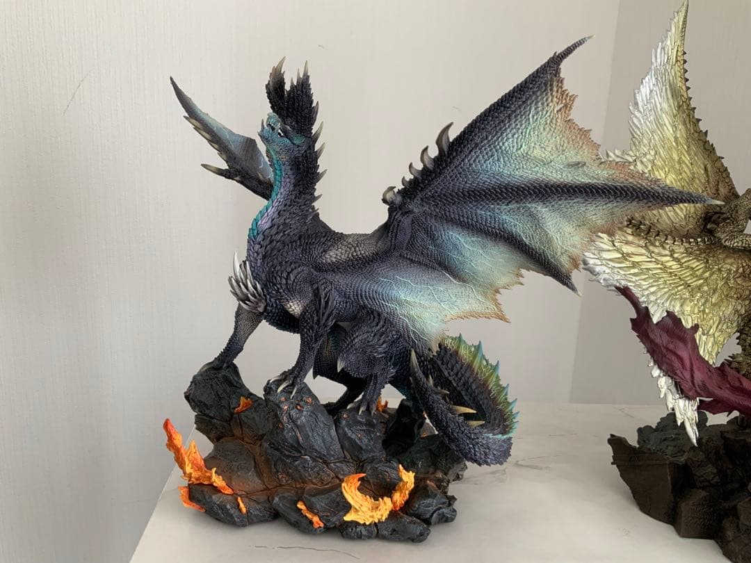 モンスターハンター　アルバトリオン　シャガルマガラ　クリエイターズモデル　開封品