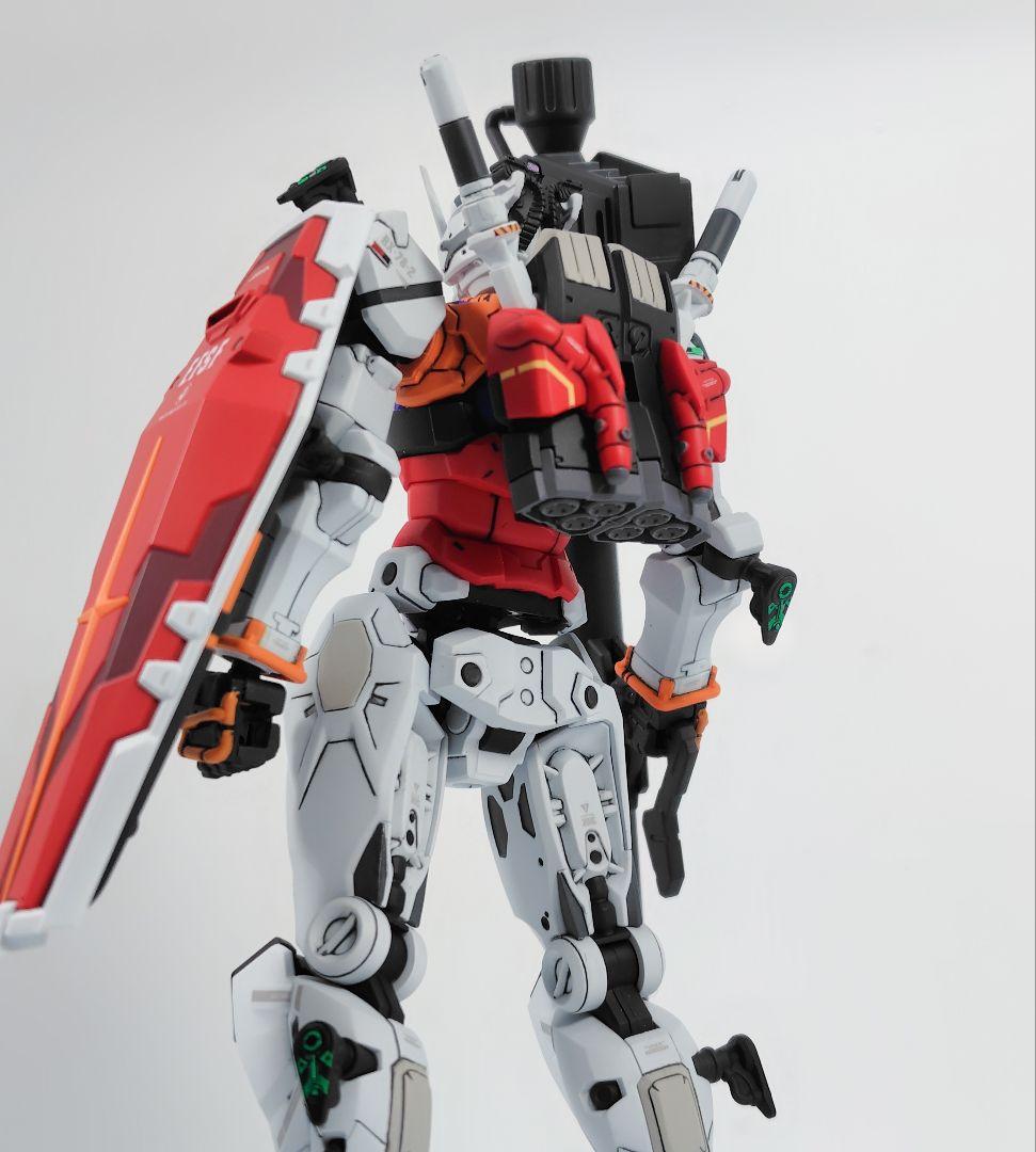 HG1/144 白いガンダム　塗装完成品 ガンダムジークアクス