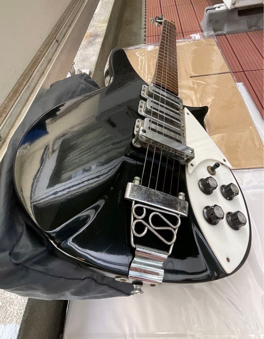 ジョンレノン、リッケンバッカーRICKENBACKER 325風 エレキギター
