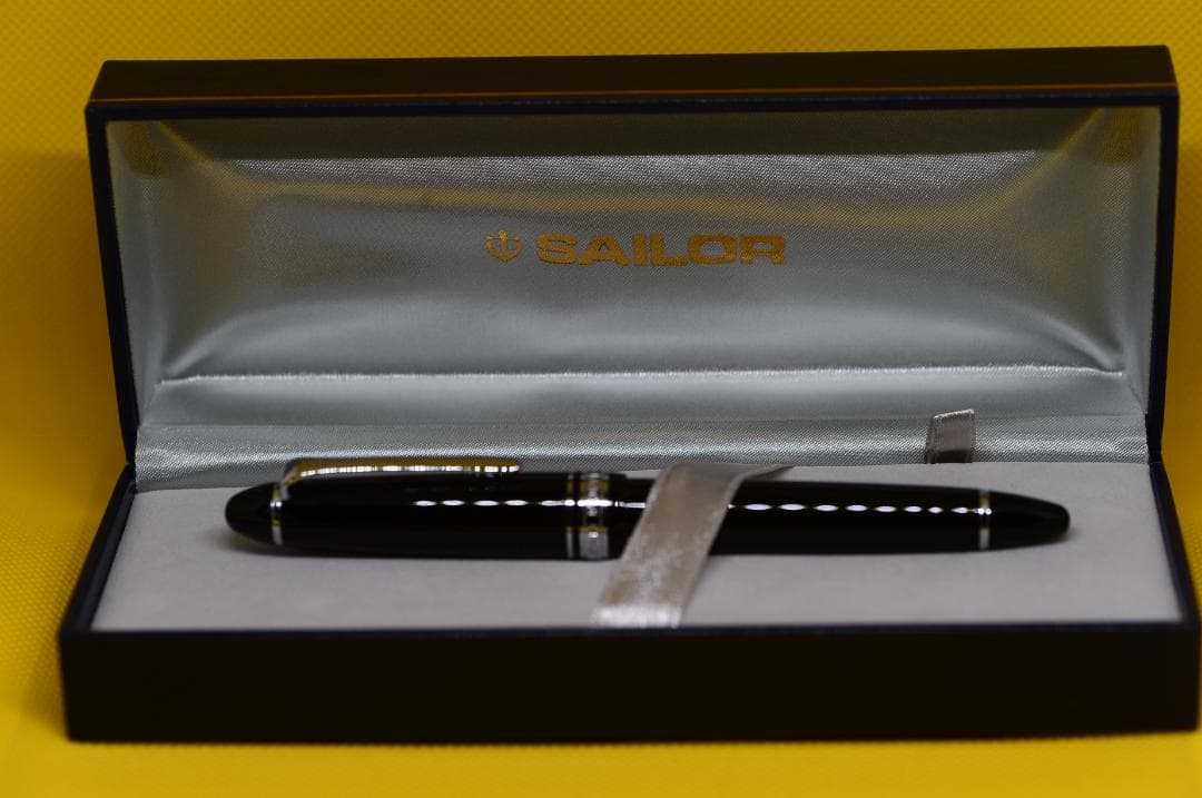 セーラー万年筆　プロフィットスタンダード　ブラック　中字　(14金) 楽天市場】【S150】【SAILOR/セーラー】キングプロフィットST 21金