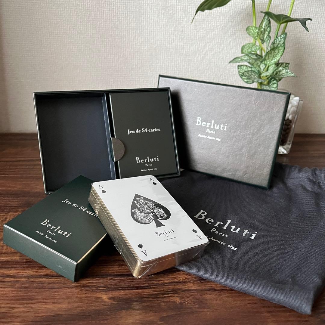 【新品・未使用品！！】ベルルッティ トランプ カードゲーム 小物 2つセット 楽天市場】ミニトランプ 2個セット 小型 ミニチュア 15mm×10mm 装飾