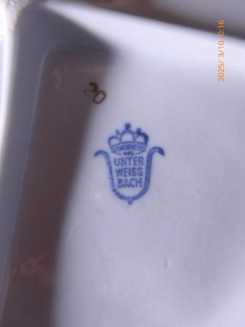 絵のように美しいウィンターヴァイスバッハ　レースドール フィギュリン 難あり