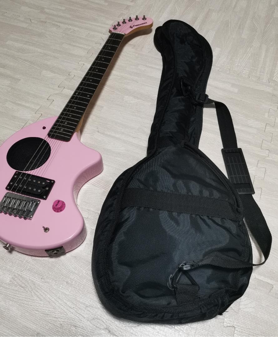 や*ま様 フェルナンデス　FERNANDES ZO-3 桃色 ピンク　ケース付き