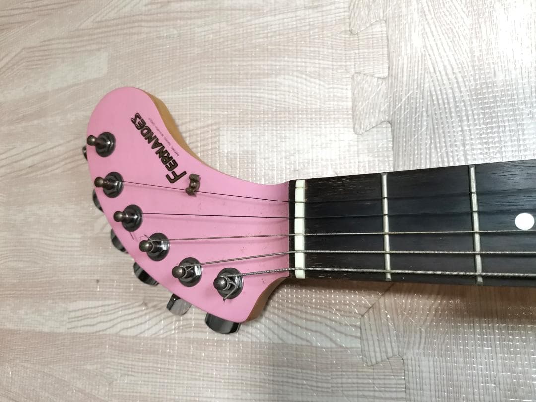 や*ま様 フェルナンデス　FERNANDES ZO-3 桃色 ピンク　ケース付き