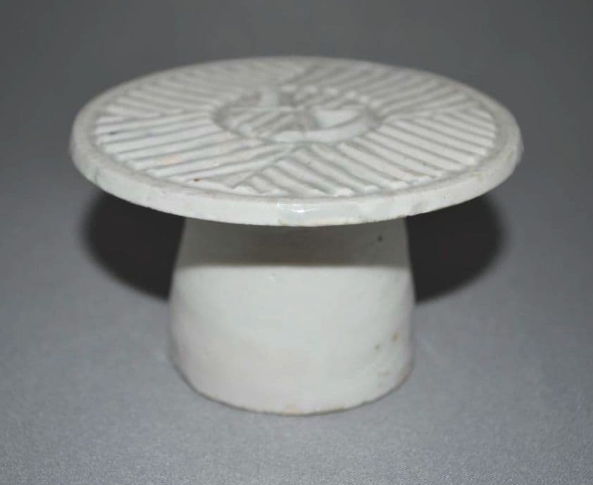李朝白瓷櫛目文餅型』 ”木石過眼” トクサル 菓子型 朝鮮古陶磁器 蓋置