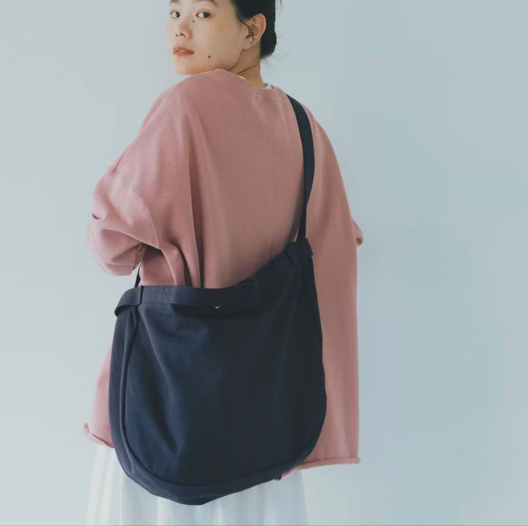 【新品未使用】クラスカHAUショルダーバッグ