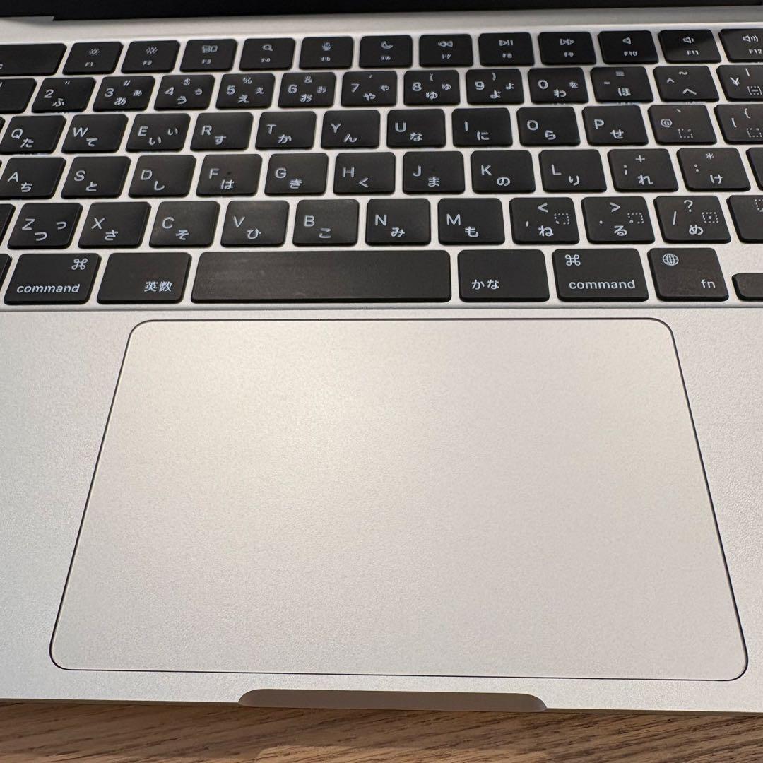 充放電19回] MacBookAir M2 SSD256GB メモリ8GB
