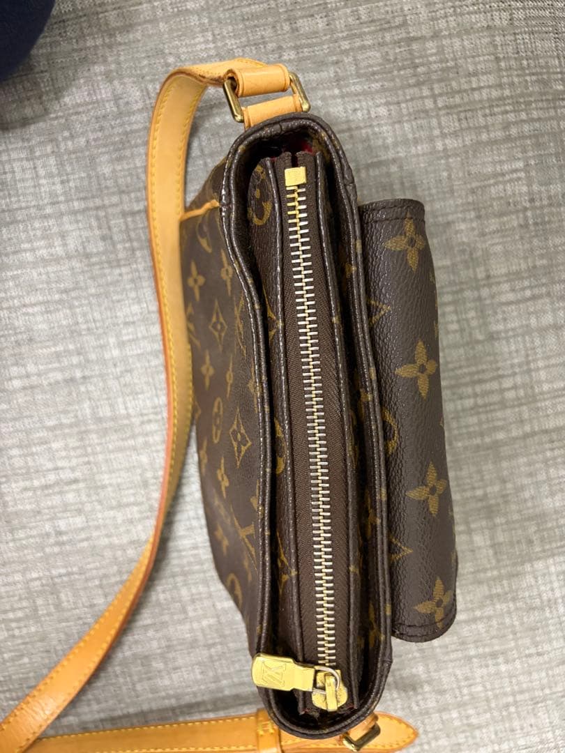 Louis Vuitton モノグラムショルダーバッグ　ヴィバンテ