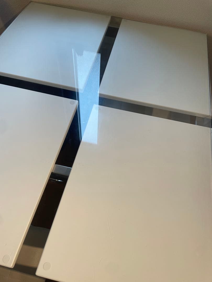 【引き取りのみ】ダイニングセット　ガラス製ホワイトダイニングテーブル