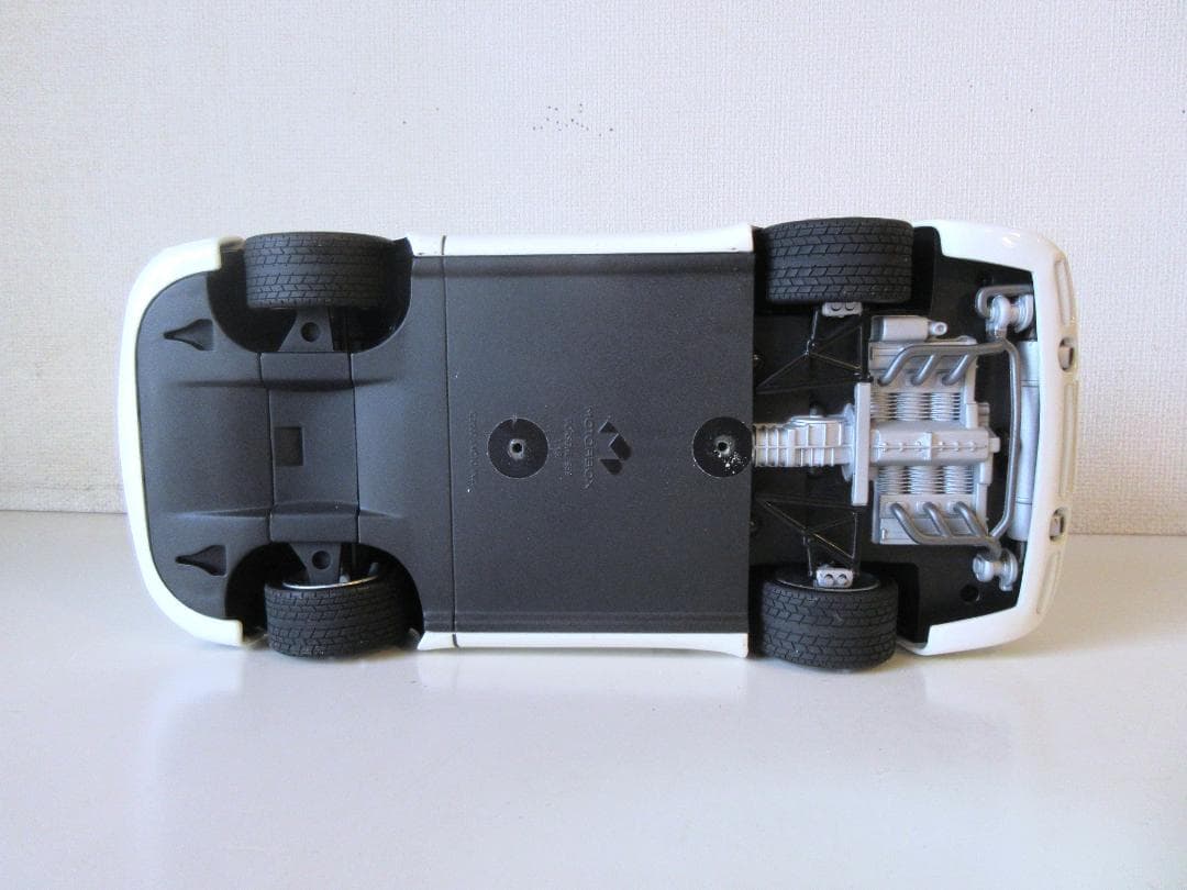 特価 exoto (1/18) ポルシェ 959