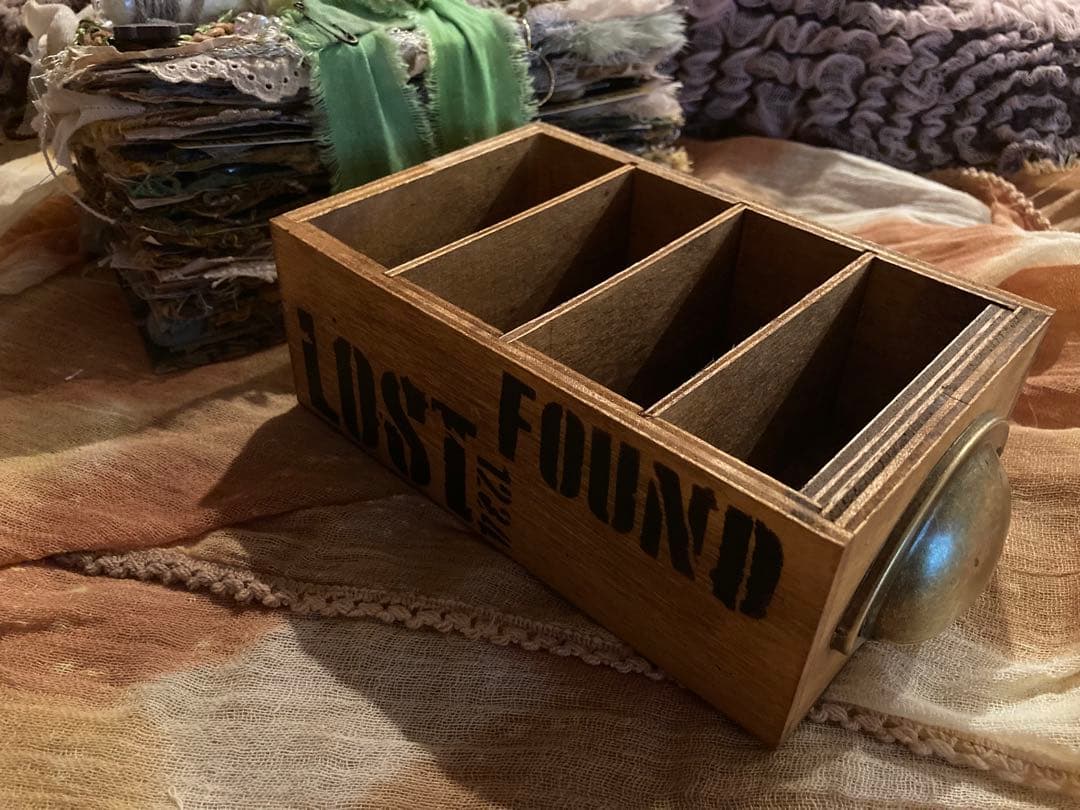 クリスマス　スペシャルBOX ジャンクジャーナル　エンボスペーパー　インド刺繍