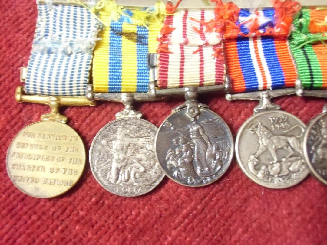 ＧＢイギリス軍/英軍＊夜会服・礼装用ミニチュア８連＆７連勲章セット（実物）