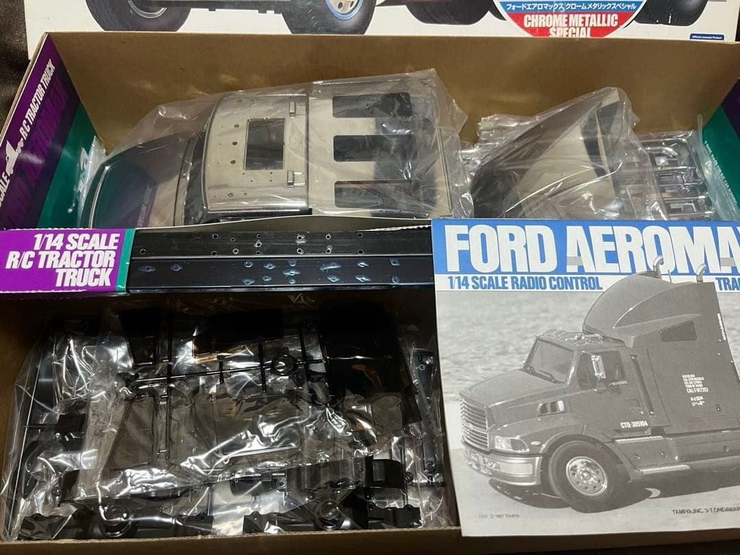 【超希少・限定キット】タミヤ　トレーラーヘッド　フォードエアロマックス