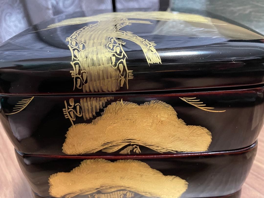 お重箱　　骨董　漆塗り