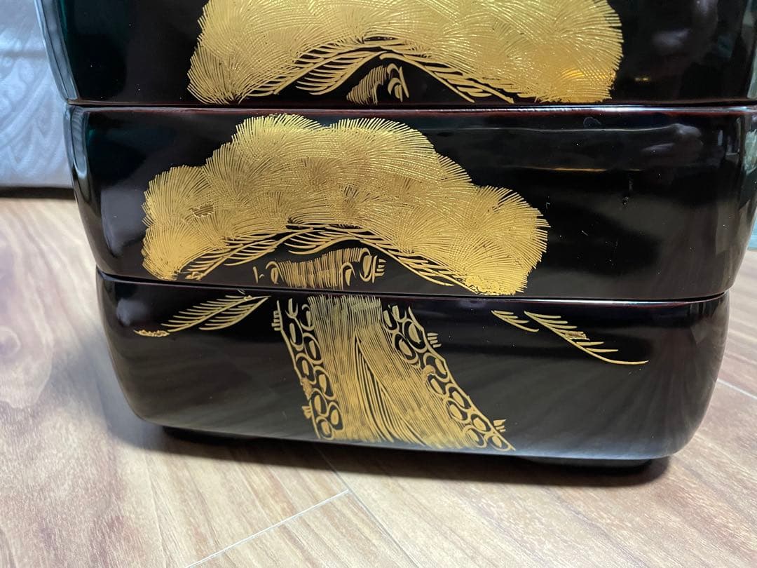 お重箱　　骨董　漆塗り