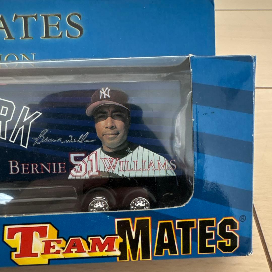 ニューヨーク・ヤンキース ミニカー トレーラー　トラック　メジャーリーグ