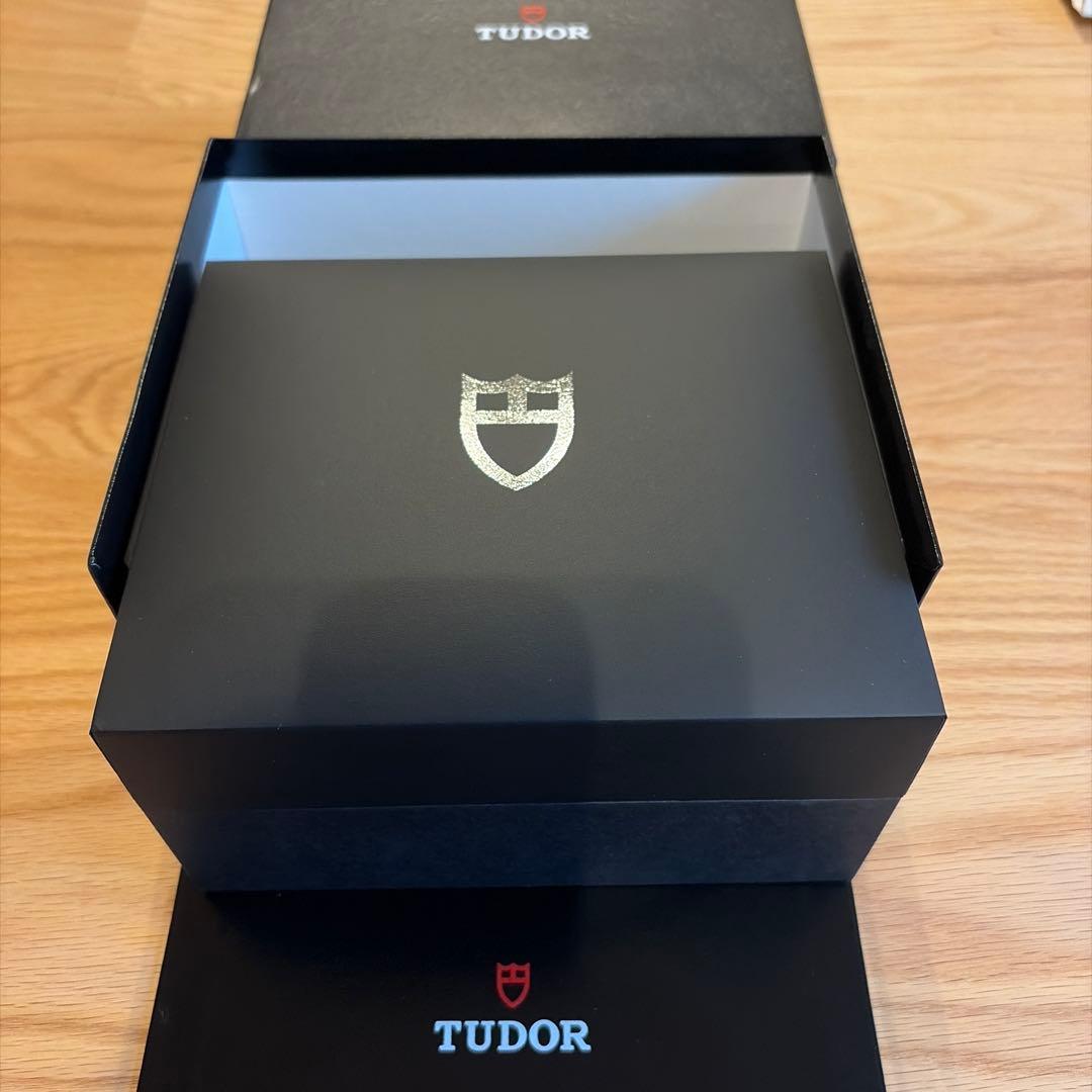 【新品】チューダー ロイヤル 41mm 28600 自動巻き