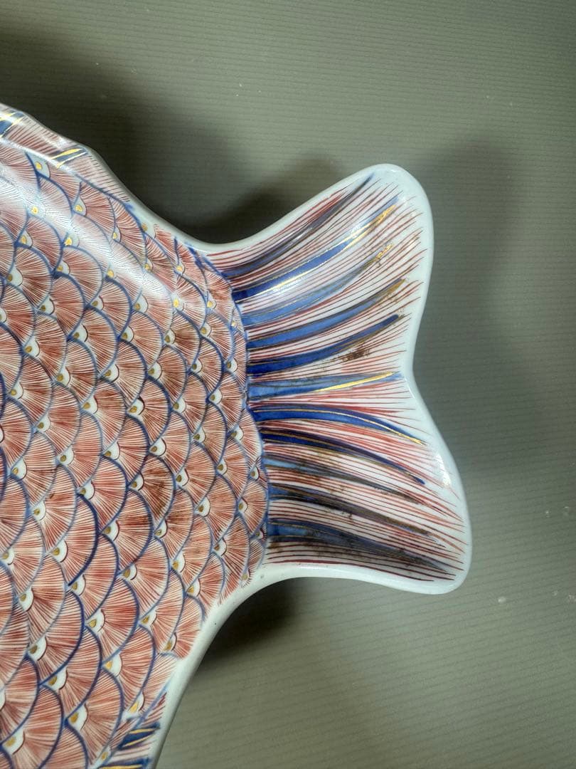 2332 古伊万里 大明成化年製銘　色絵金彩鯛形飾皿 鯛皿　35cm  時代物