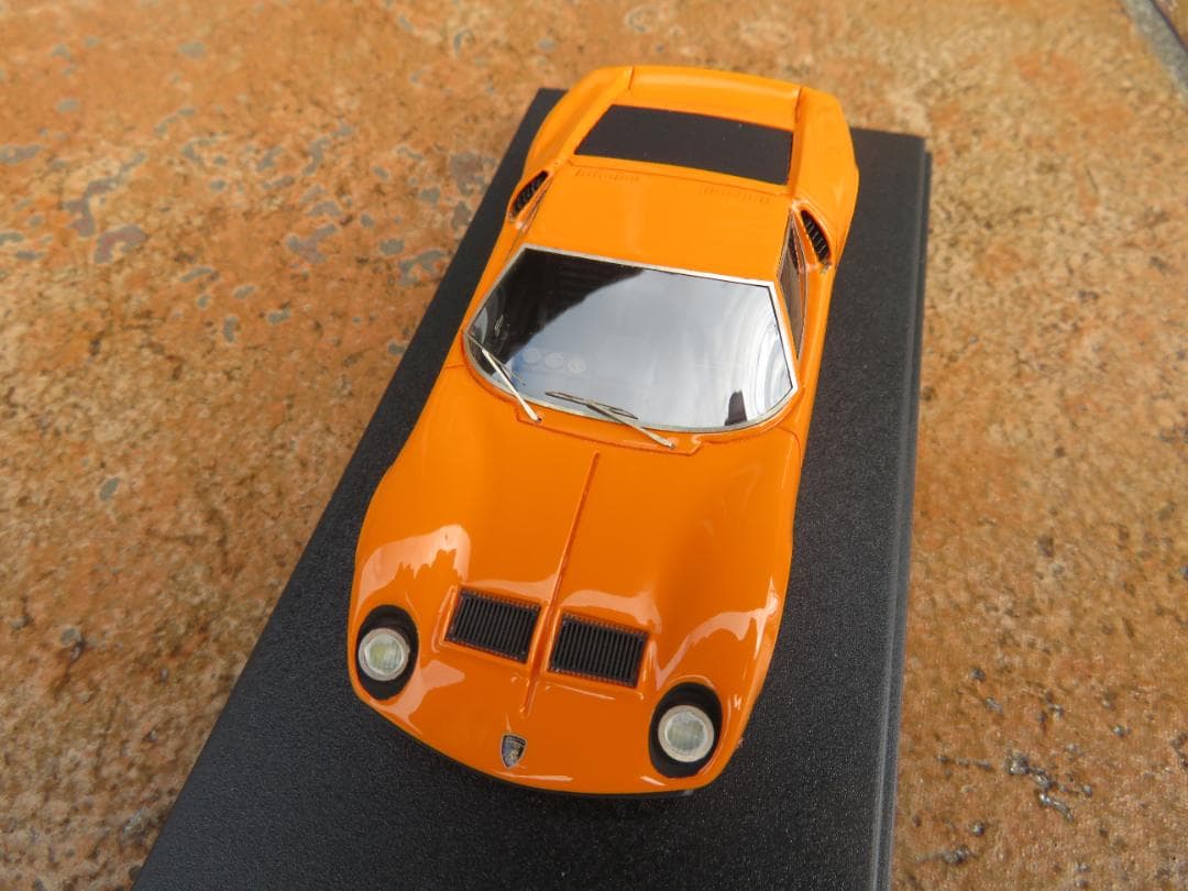 MR社製　1/43　ランボルギーニミウラSV