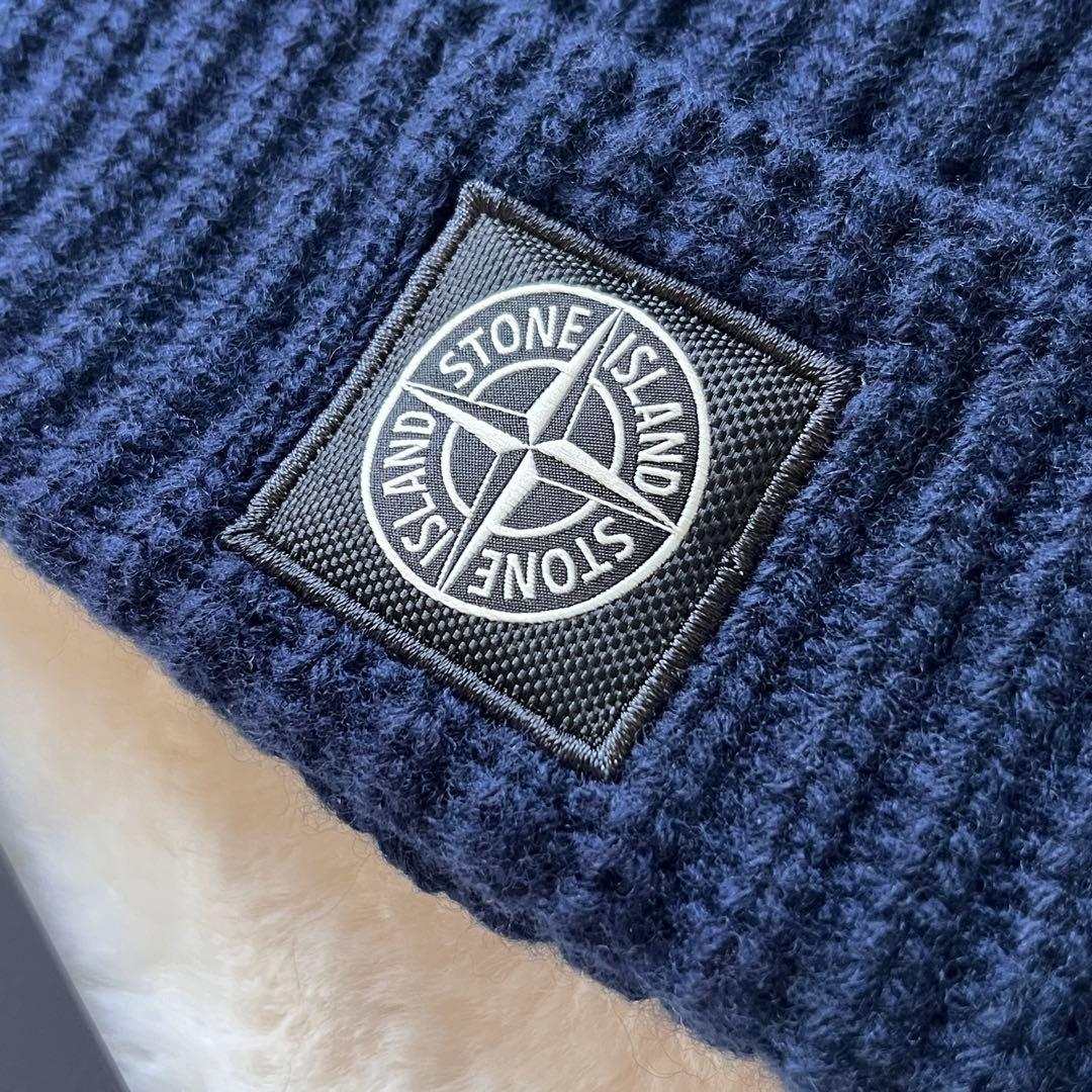 男女兼用【STONE ISLAND】ウール ロゴ ビーニー ニット帽 紺