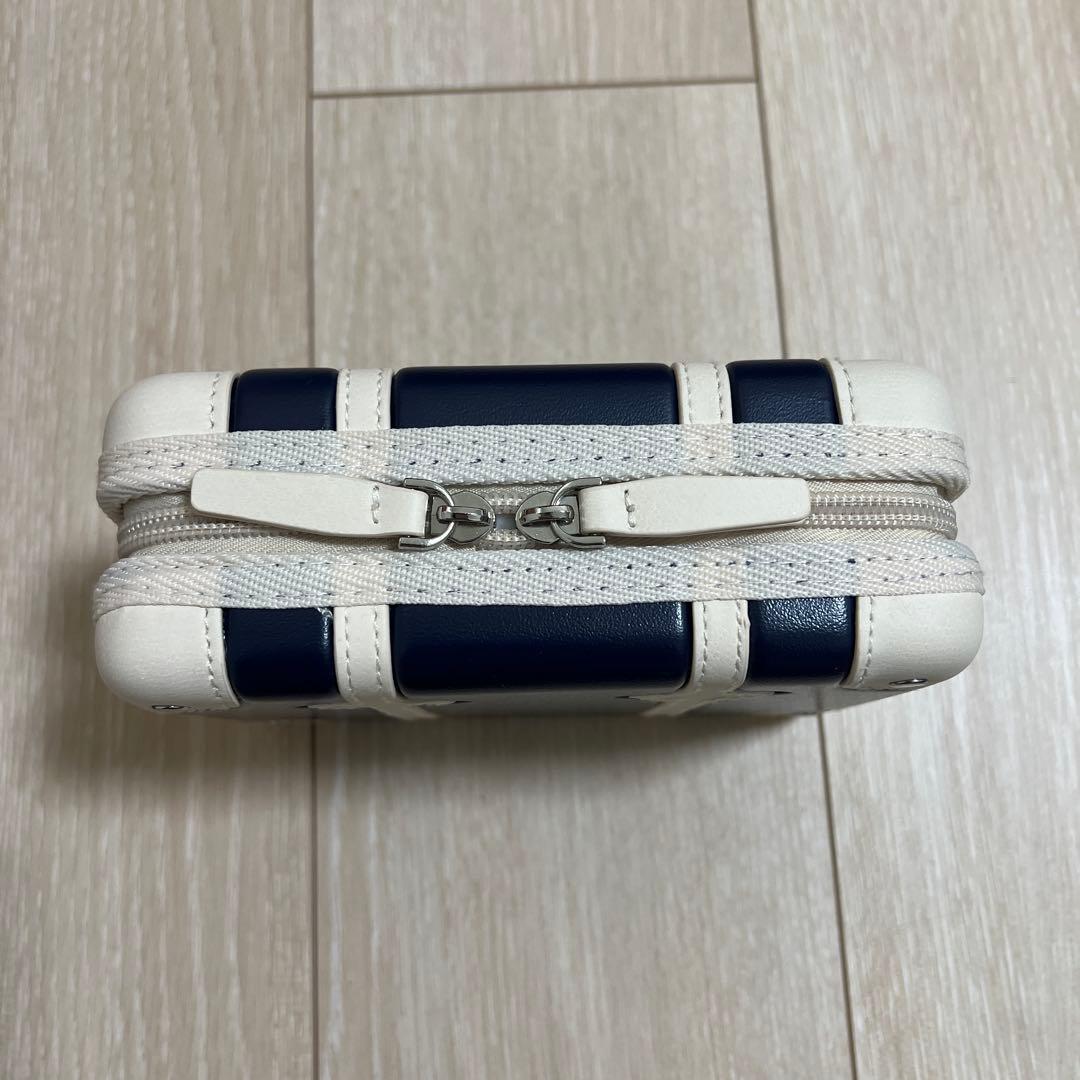 ANA×グローブトロッター】 ファーストクラスアメニティ ポーチ - メルカリ