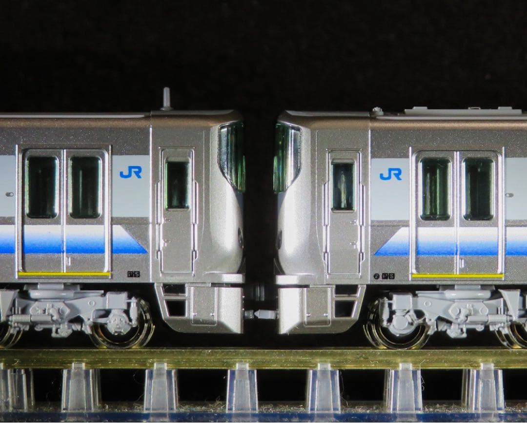 ラウンドハウス 225系5000番台 「関空・紀州路快速」(4両セット)