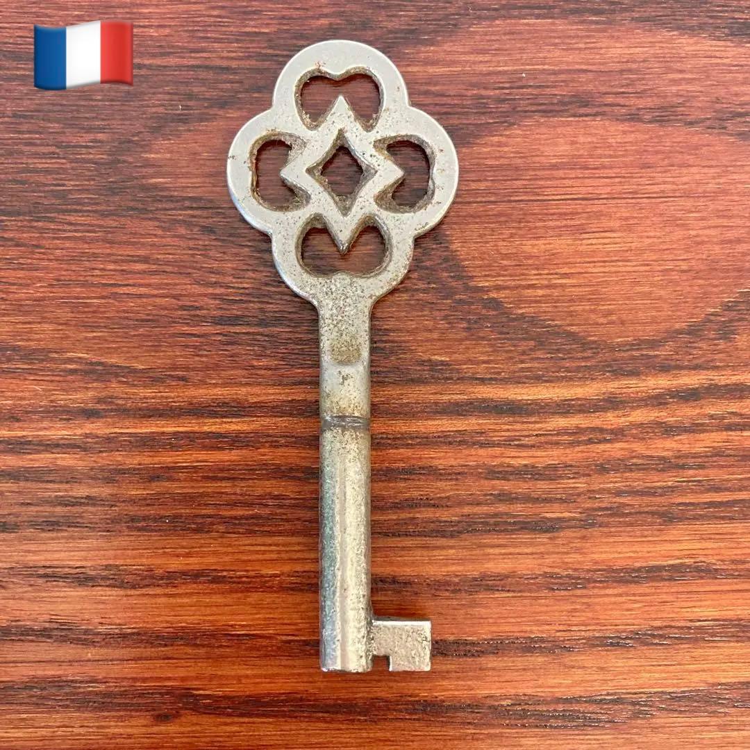 1900-1920年代 装飾のついた古い鍵【フランスアンティーク】 | Akrasia