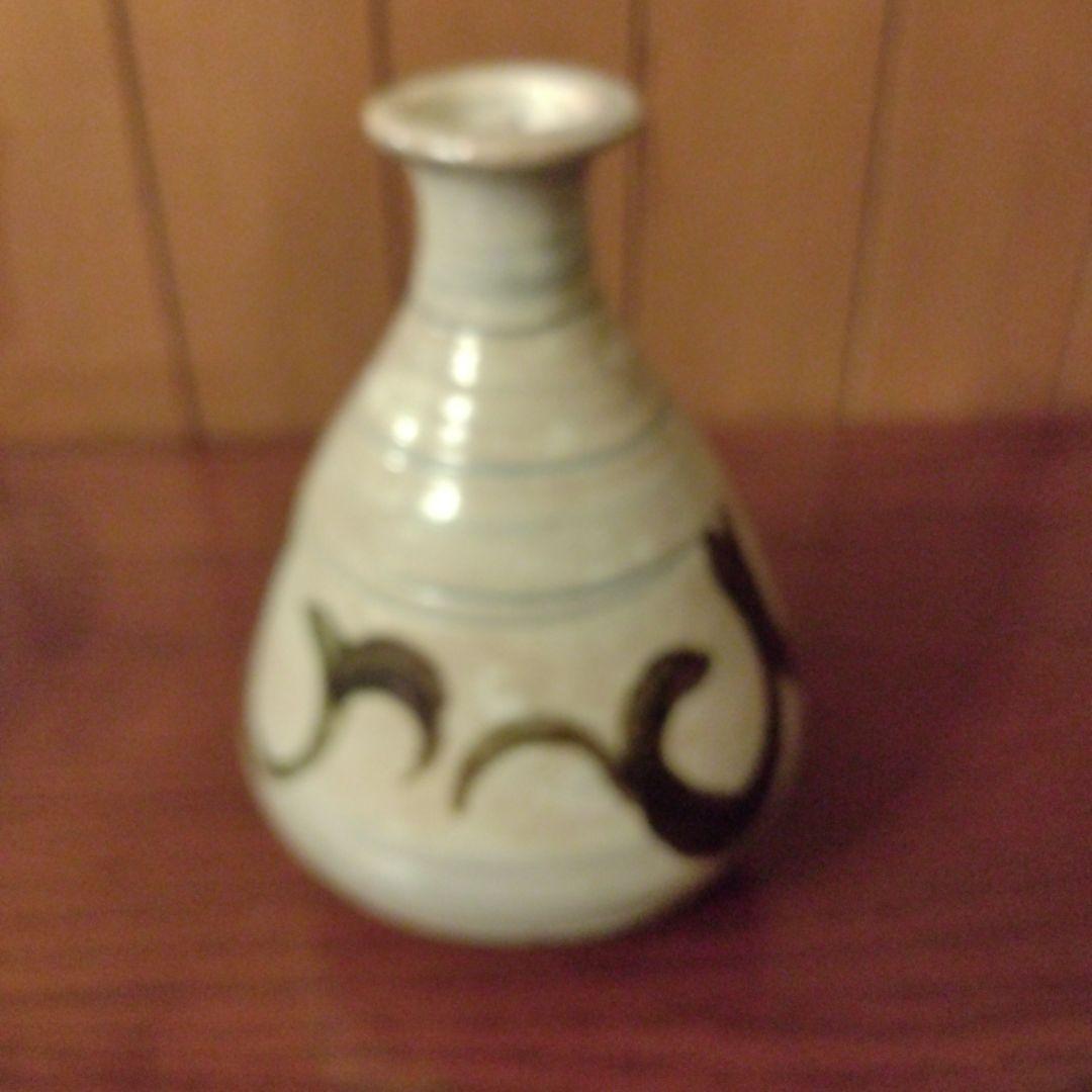 李朝　鶏龍山徳利 四方堂 - 李朝 鶏龍山徳利 | 古美術品専門サイト fufufufu.com