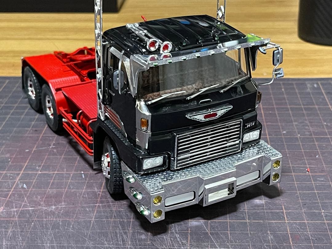 デコトラ‼️1/32☆日野HHトレーラーヘッド☆完成品☆