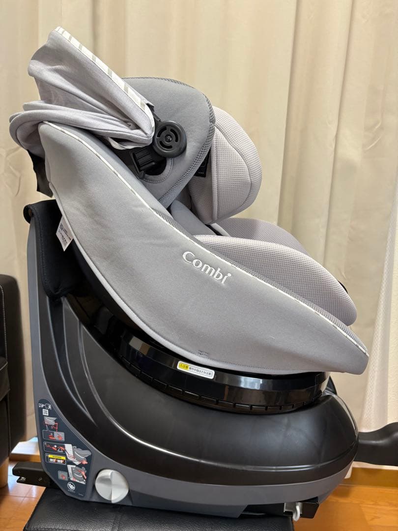 Combi 回転式チャイルドシート グレー JP-590 Combi ベビーシート