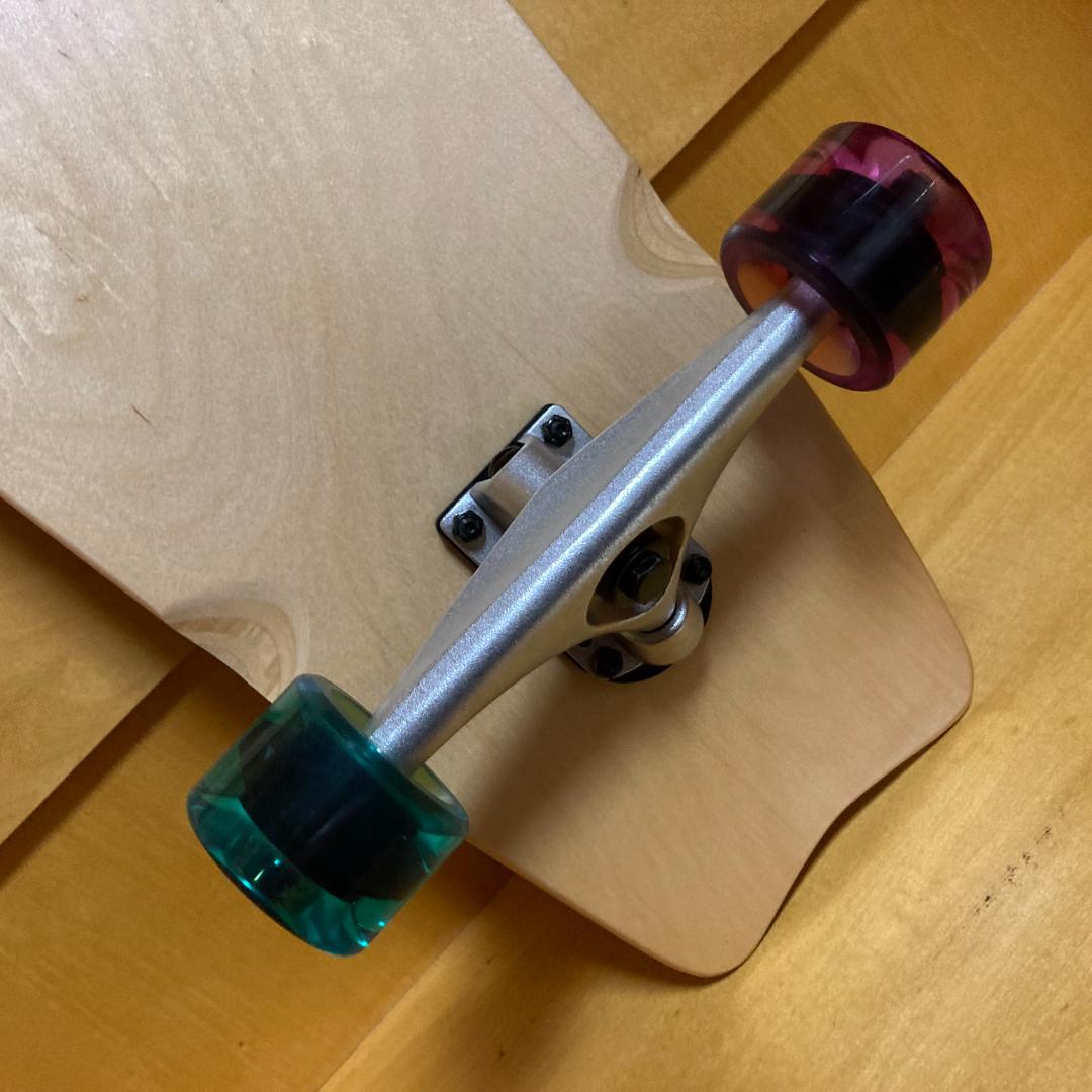 31.5インチ セミロング クルーザー サーフスケートボード 2カラーウィール