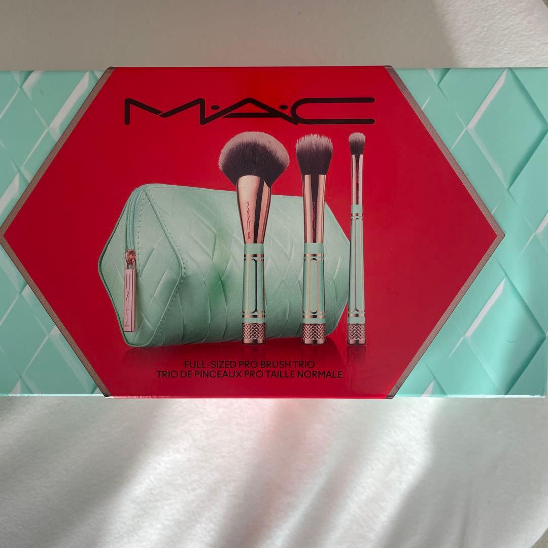 Mac ホリデー 2025マック オブ オール トレード ブラシ キット