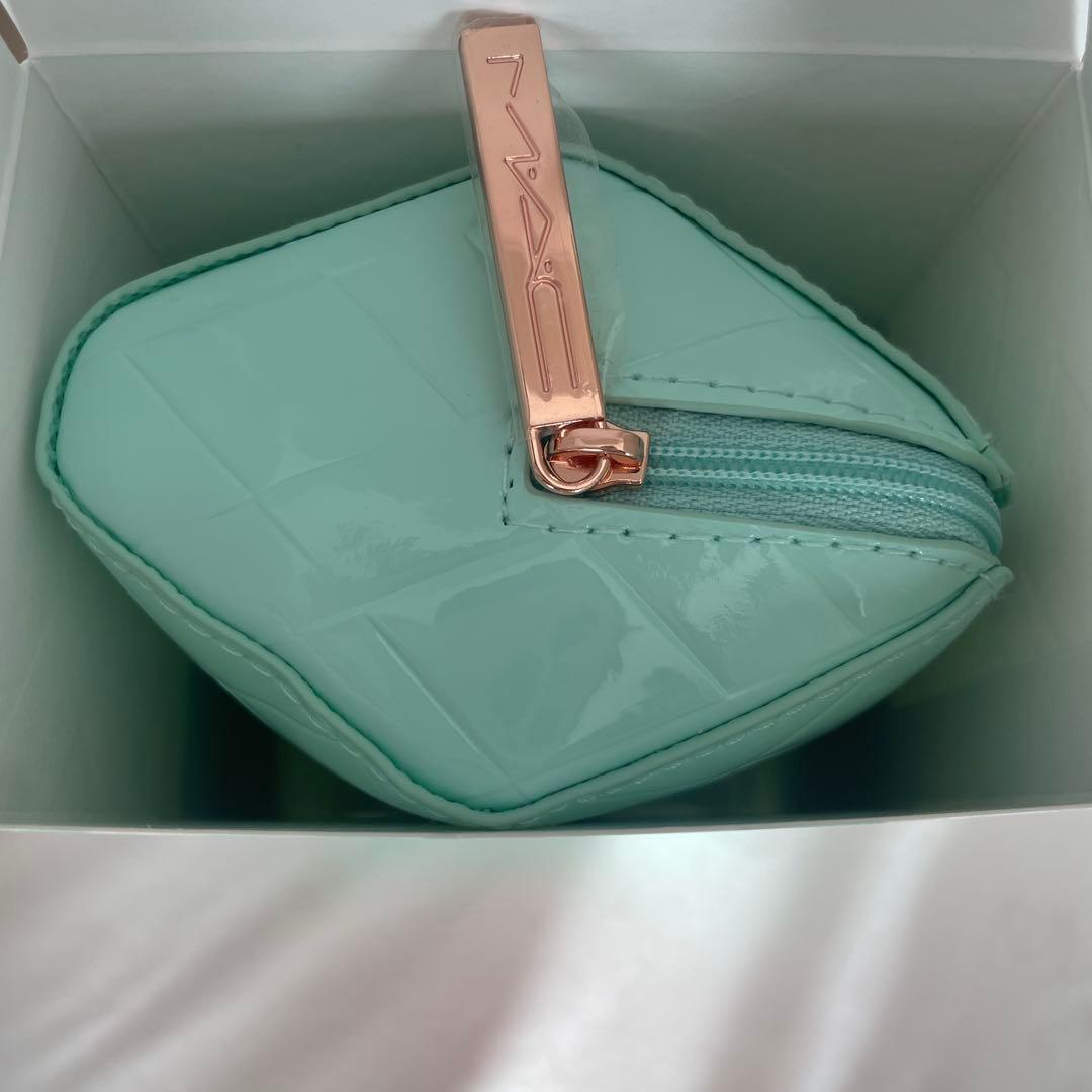 Mac ホリデー 2025マック オブ オール トレード ブラシ キット