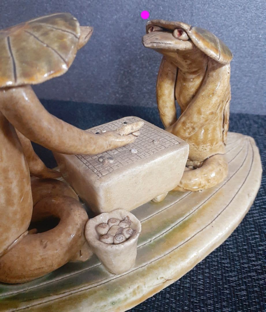 珍品】時代物 織部焼 織部釉 河童(カッパ)の囲碁打 飾り物 オブジェ