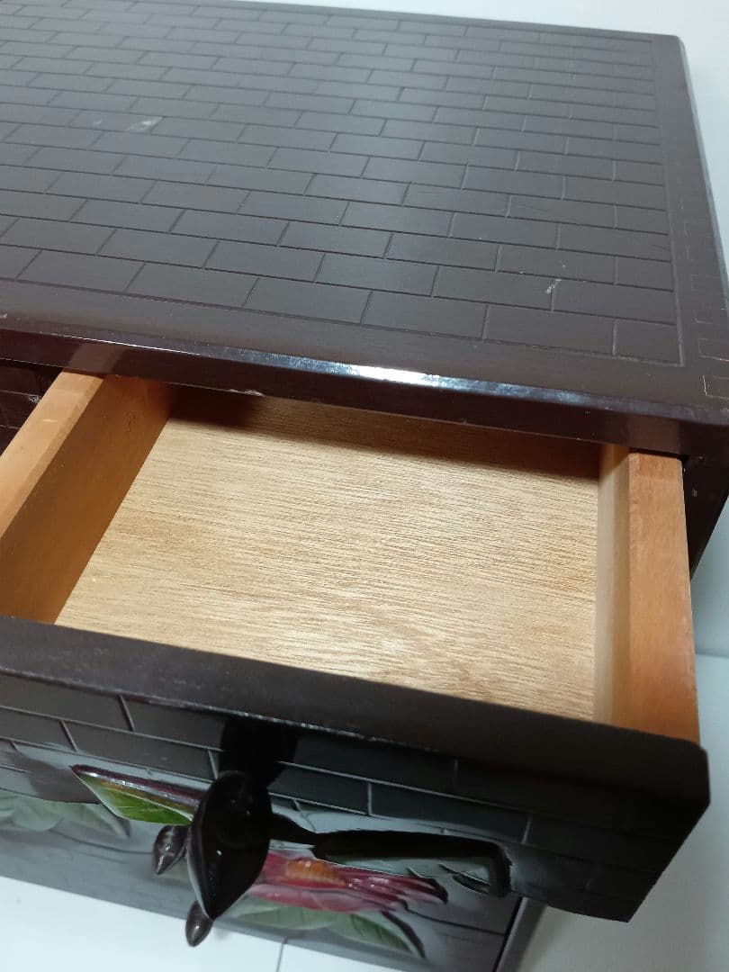 鎌倉彫り 椿 ツバキ ミニ箪笥 5段式 引き箪笥 ミニタンス 和箪笥 木製