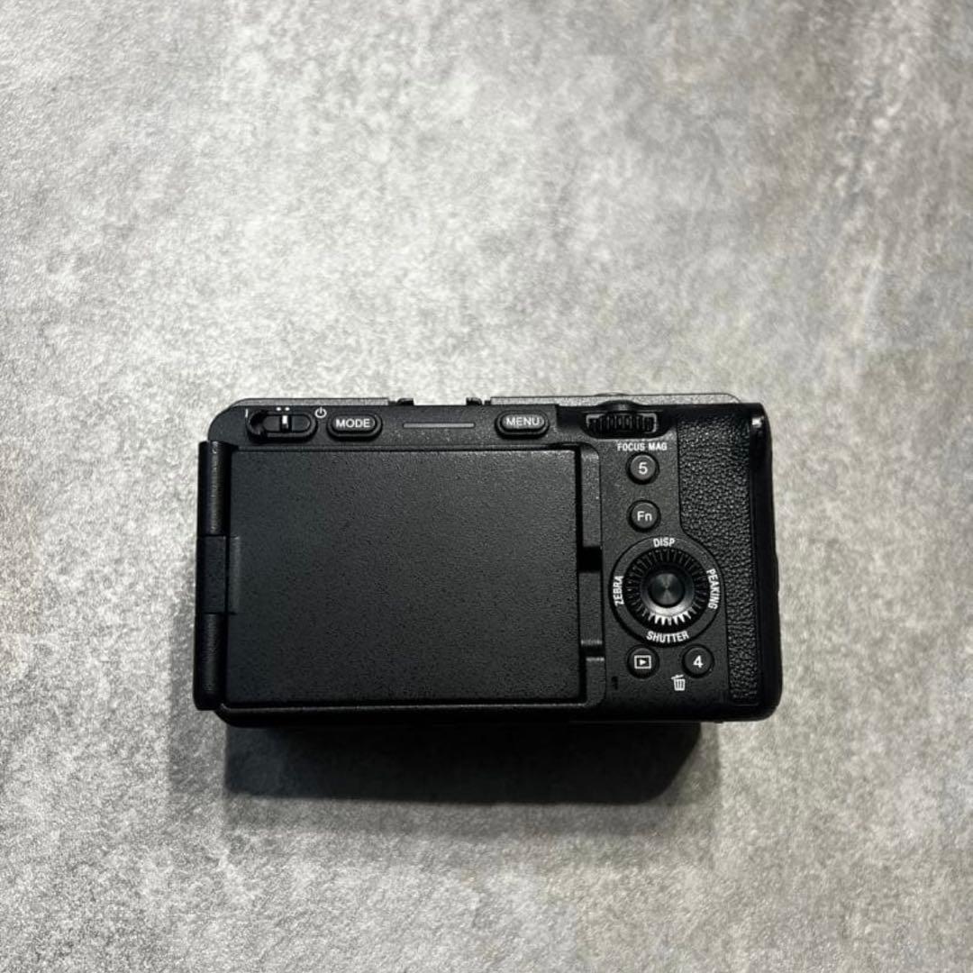 美品】SONY FX30 本体、バッテリー、SmallRig付き