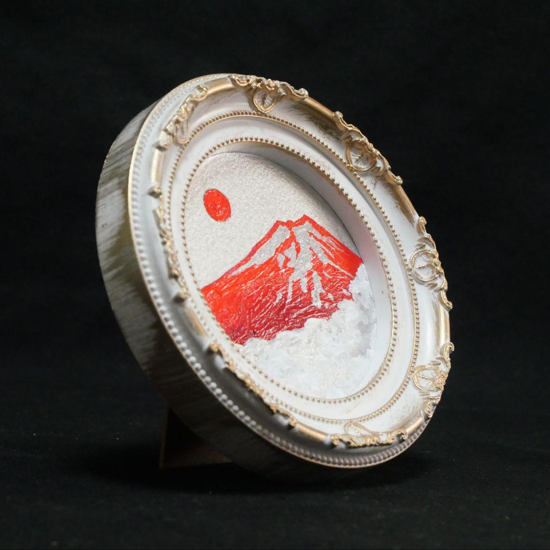 油彩画 円形ミニ絵画「赤富士」 銀の空と白い雲