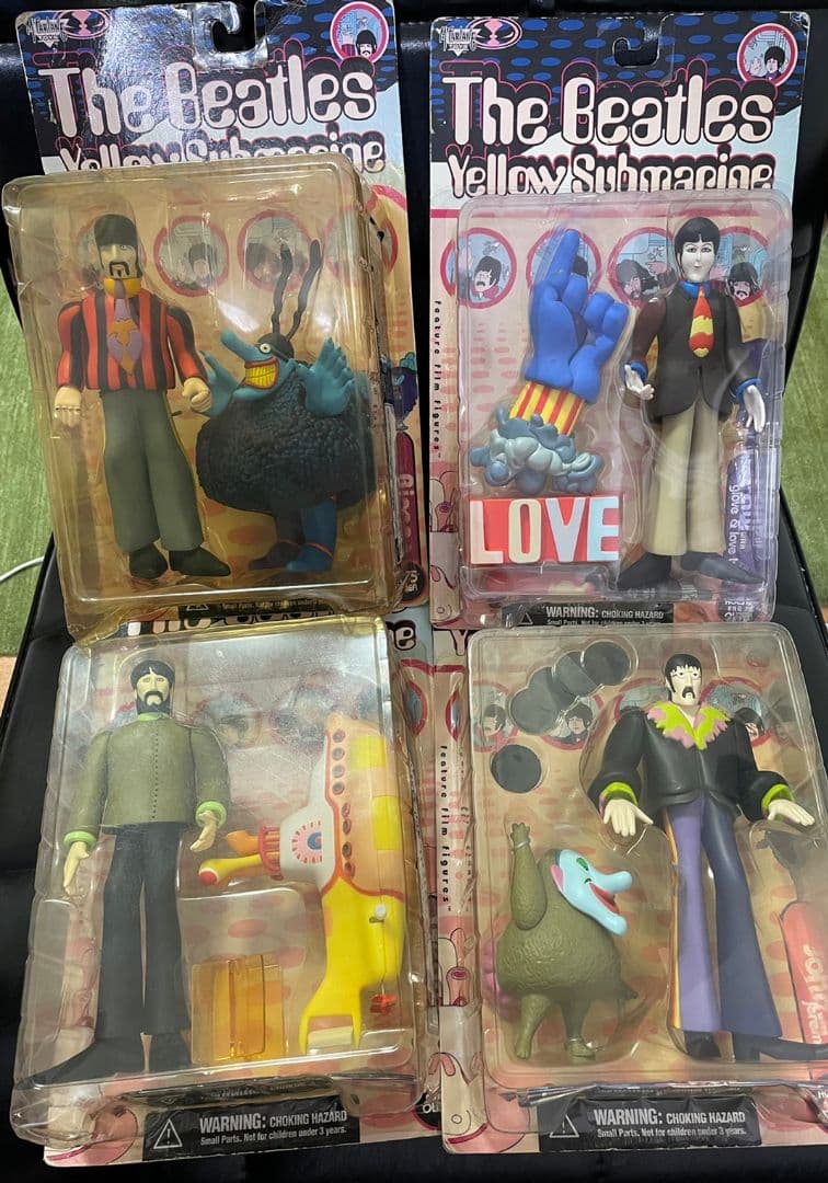 未開封]ビートルズ ザ・ビートルズ イエローサブマリン フィギュア 4体