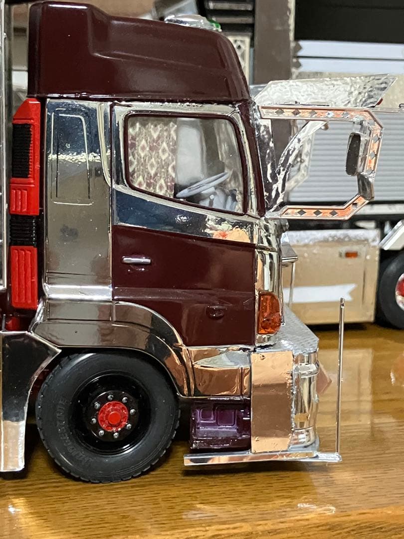 プロフィア、デカ箱ダンプ、デコトラ、完成品1／32 - メルカリ