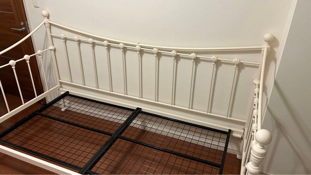 【最終値下げ】ローラアシュレイ　ベッドフレーム　プリンセス