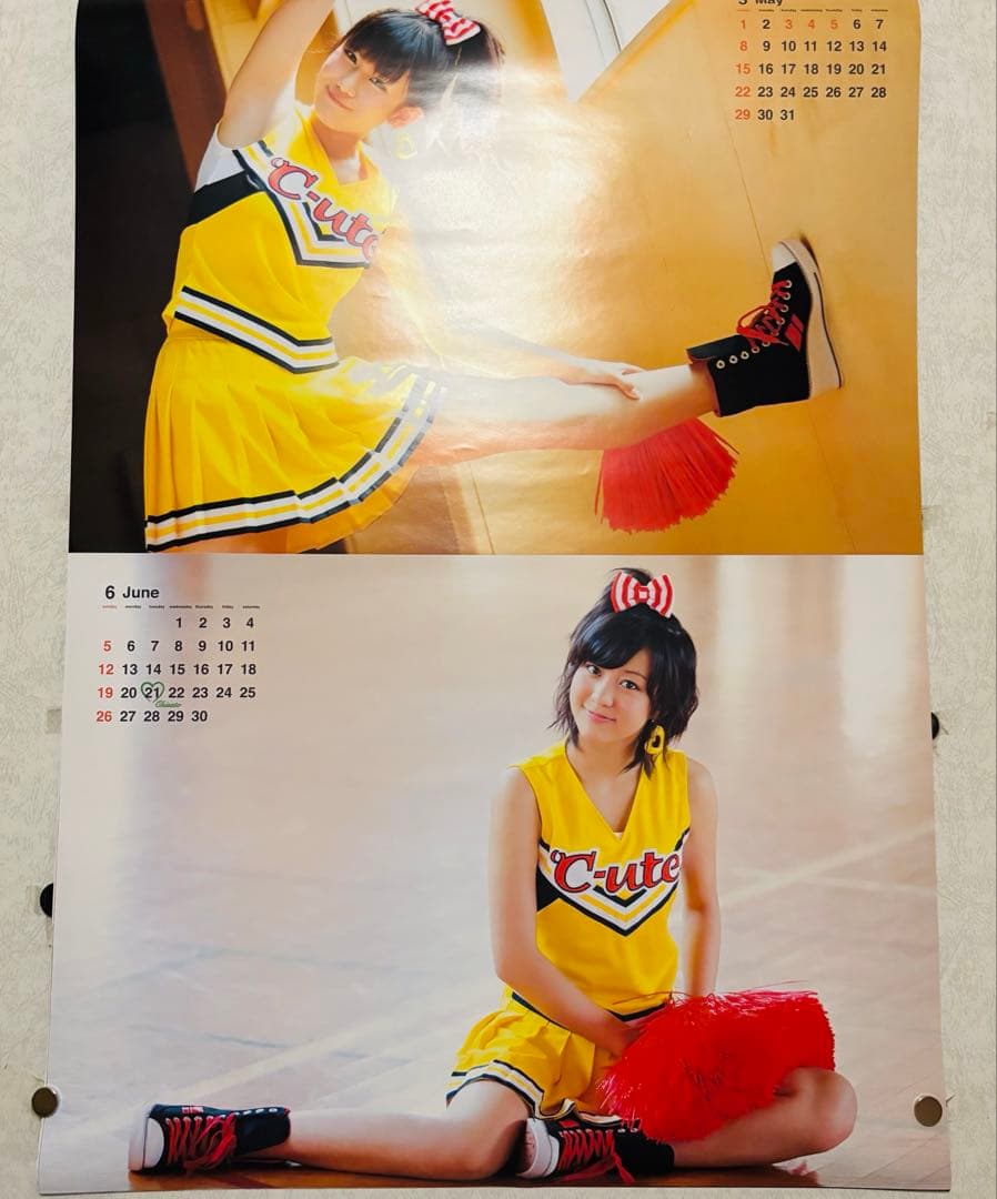 C-ute カレンダー 2011年 B2サイズ 鈴木愛理 - メルカリ